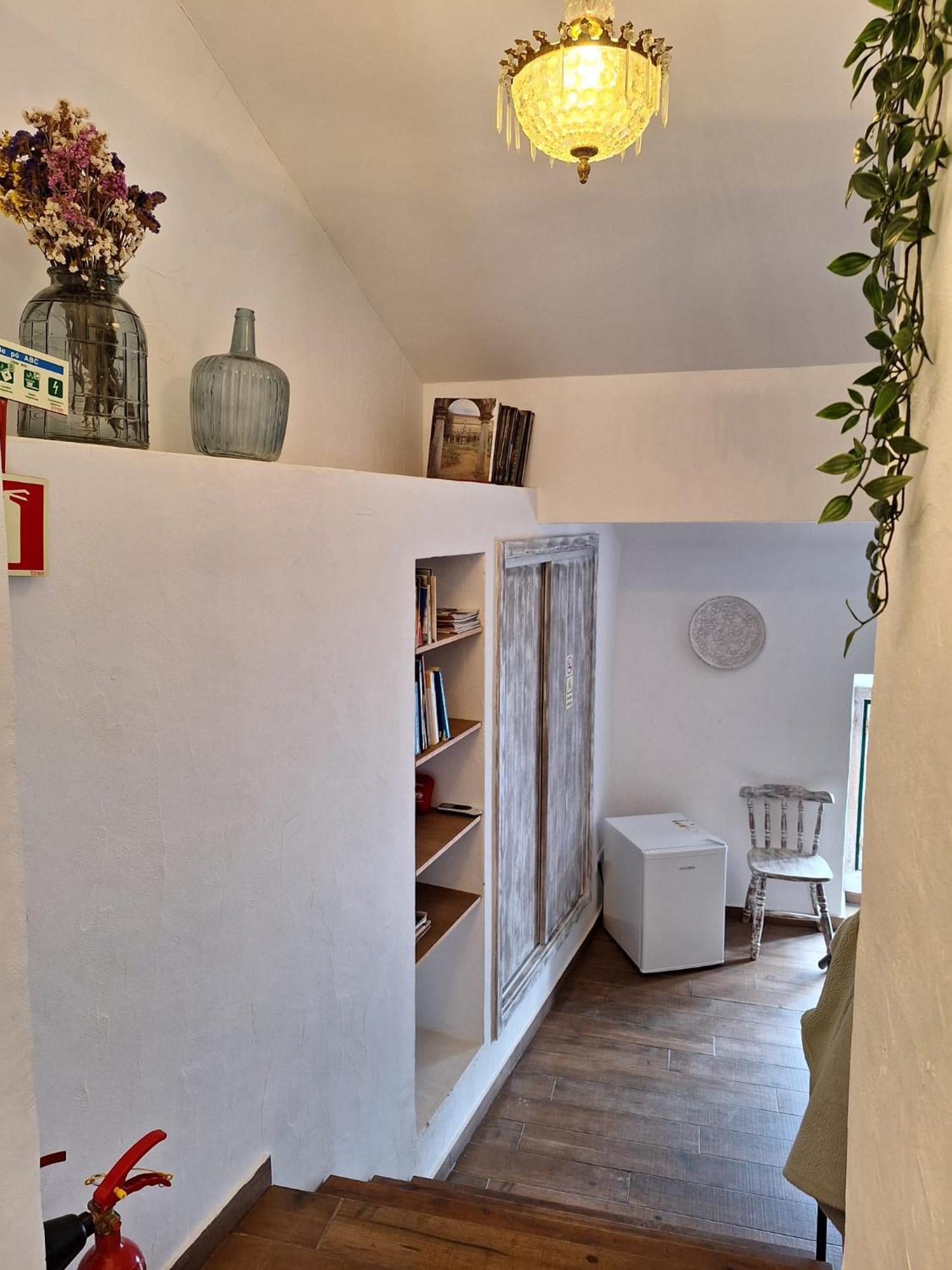 Lovin Book Guesthouse Obidos Ngoại thất bức ảnh